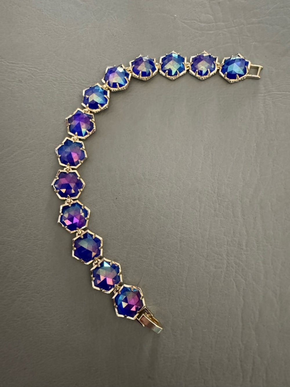 Kendra Scott Grace Bracelet - Picture 4 of 8